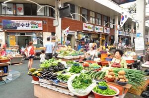 韓国文化に興味のある人に観てほしい！「2022年韓国ドラマ7選」〈前編〉『私たちのブルース』『ぺーパー・ハウス・コリア』他【チョン・ウンスクの韓流談義fromソウル】の画像