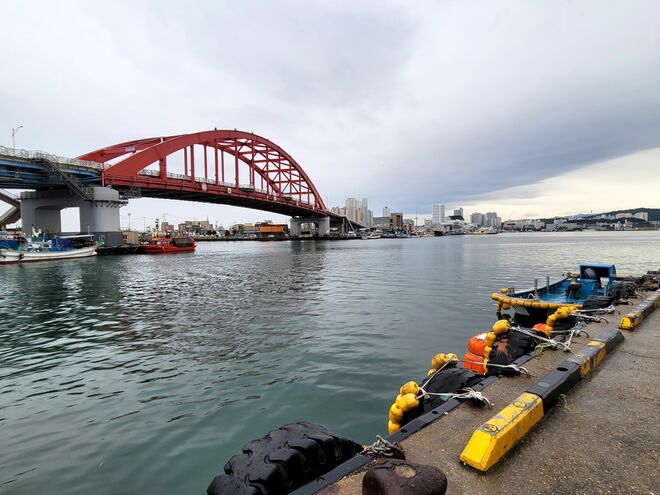 Netflix人気作『ドクタースランプ』ロケ地、江原特別自治道・束草の名物グルメと東海の冬の味覚を紹介！【韓ドラから始める韓国旅行】の画像