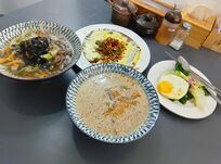 どんぐり粉を使ったヘルシーな韓国料理「どんぐりチヂミ」「どんぐりククス」「どんぐりゴマすいとん」【韓国の個人旅行ガイド】下川裕治