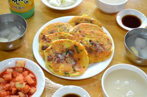 「訪日したら大阪のお好み焼き店に行きたい！」Netflix『隣の国のグルメイト』に登場した日本の粉もの、韓国人が感じる魅力とは？【韓流談義fromソウル】の画像