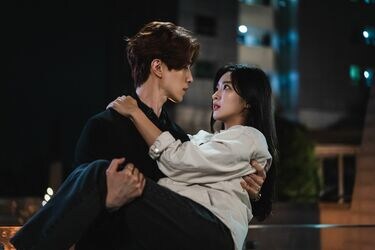 Netflix注目作『九尾狐伝』主演イ・ドンウク、『トッケビ』に続く “神