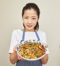 秋刀魚にキノコ、秋の味覚たっぷりなカレー。 残ったカレーやストックしていた食品も活用でSDGs的にもGOOD!【一条もんこの「いつだってカレー日和『秋の味覚のカレー丼』(レシピ編)」】