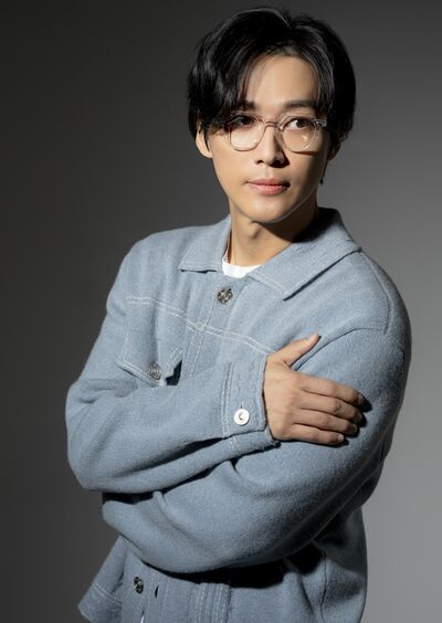 “演技の神”ナムグン・ミン降臨！久しぶりの時代劇『恋人〜あの日聞いた花の咲く音〜』で証明したロマンス職人ぶり〈インタビュー／前編〉